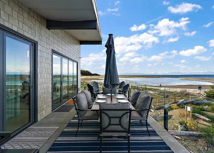 Beachfront Villa #14 At The Beach House